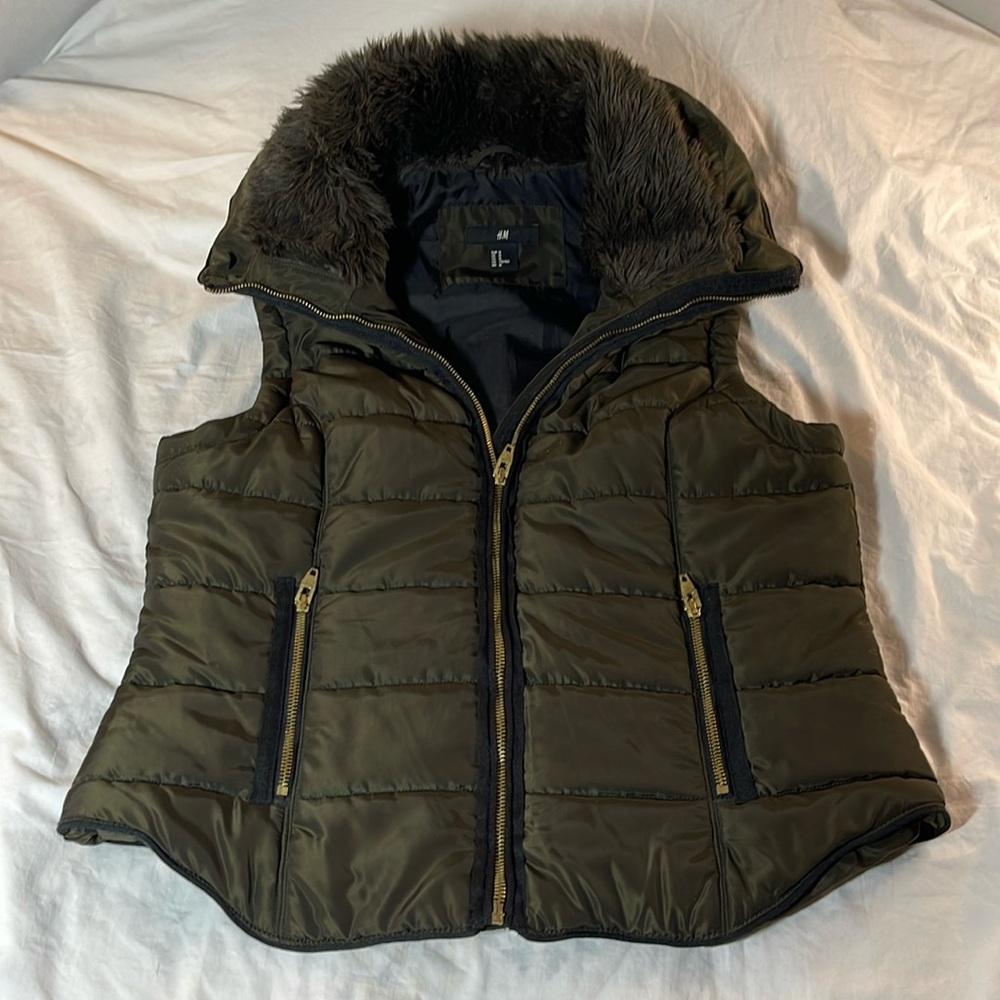 H&M Vest With Faux Fur And Hood